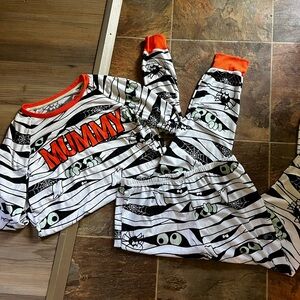 Mummy Women's Pajama Set - Black, White, and Orange